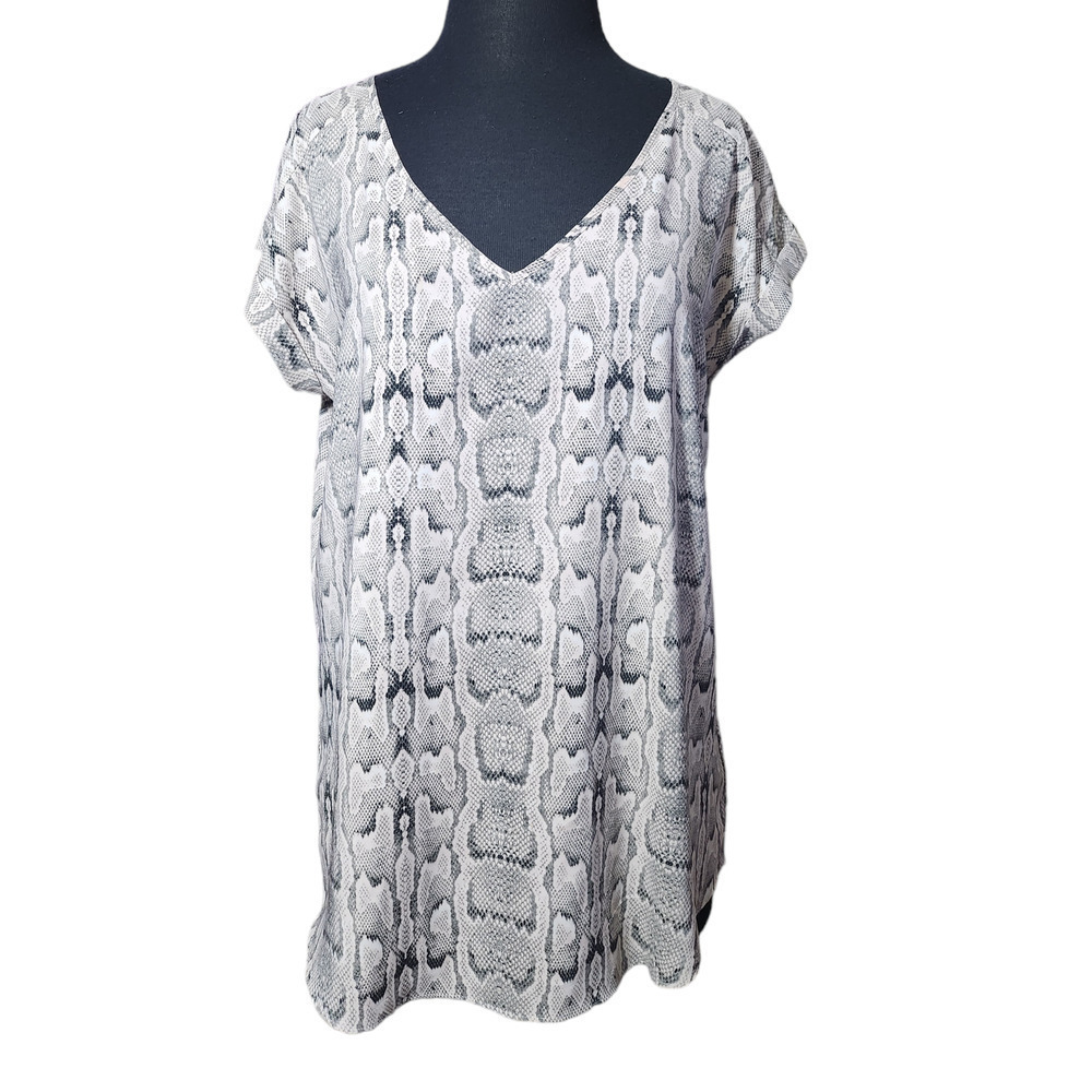 Express top blouse snakeskin cuffed cap sleeve v neck light womens L